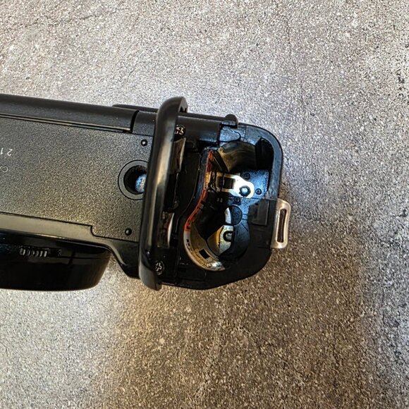 Canon Autoboy2 QD AF35M II Sure Shot 35mm Point Shoot Made In Japan *parts only* - Picture 9 of 10